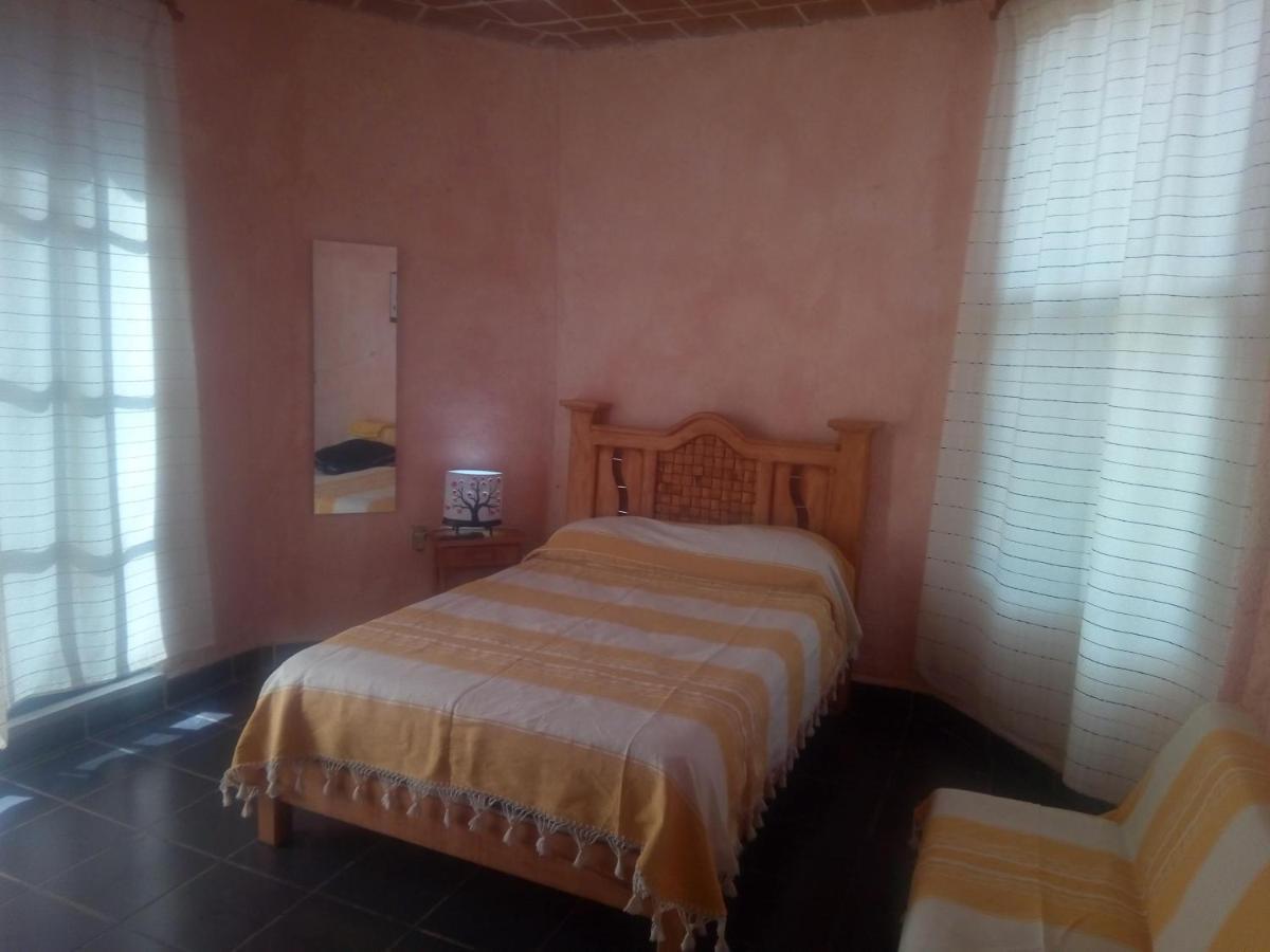Hospedaje Casa Cortés - Recamaras de Descanso en Tepoztlán Mor Exterior foto